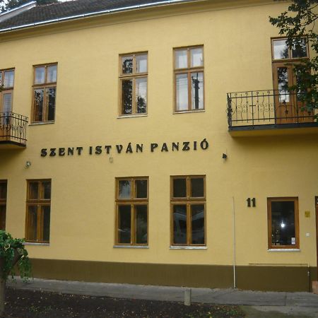 Szent Istvan Panzio Говдмезиввашаргей Екстер'єр фото